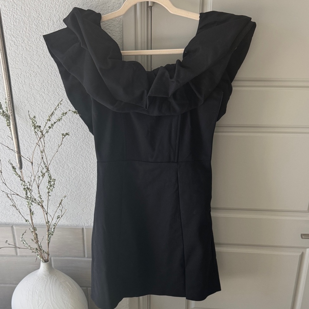 Chic Black Ruffle Mini Dress